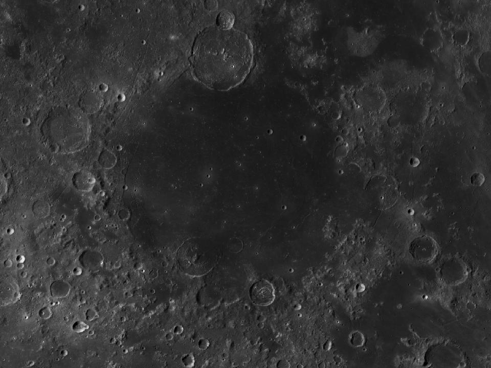 LROC photograph of Mare Humorum