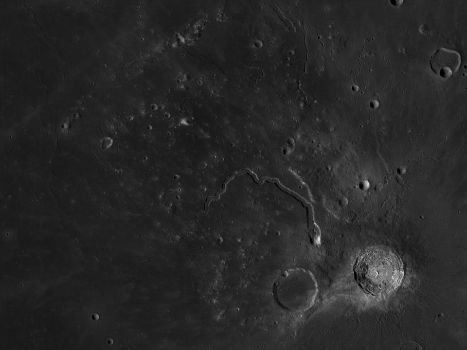 LROC photograph of Vallis Schroteri